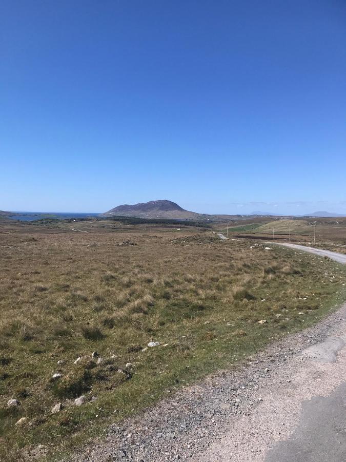Red Deer Cosy Apartment In Letterfrack Connemara ภายนอก รูปภาพ