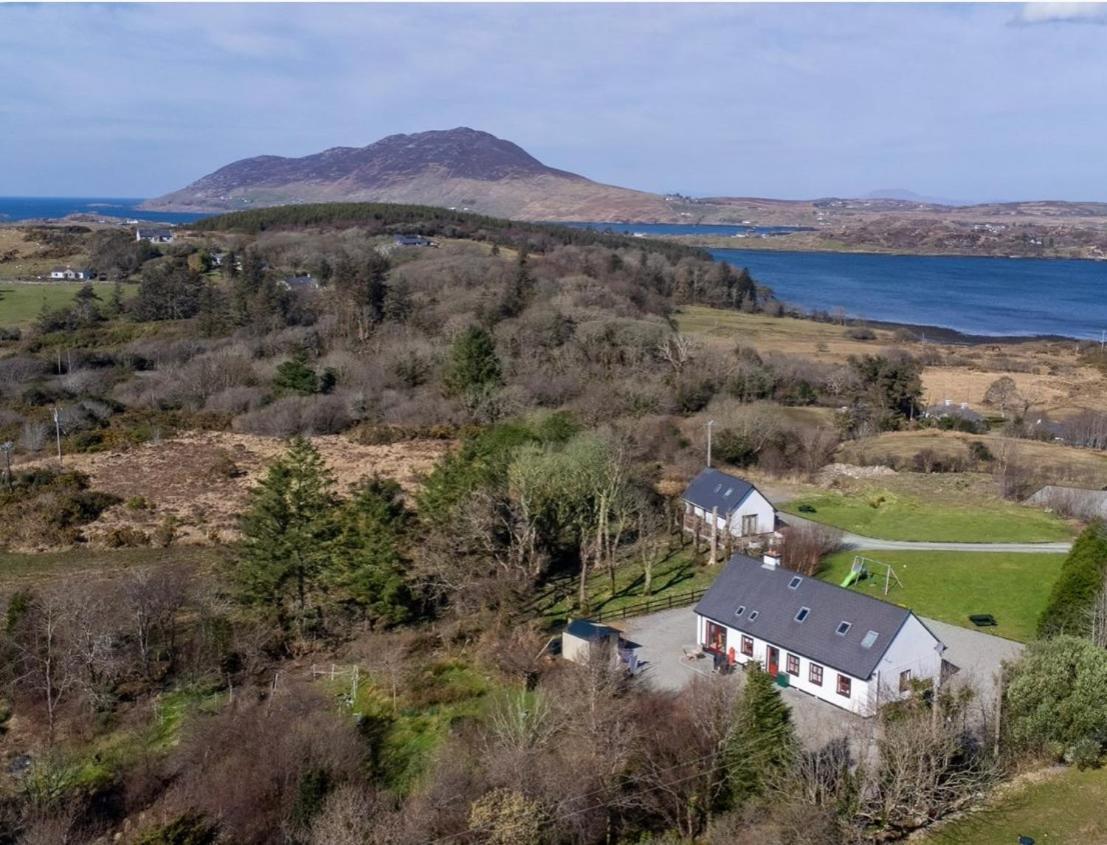 Red Deer Cosy Apartment In Letterfrack Connemara ภายนอก รูปภาพ